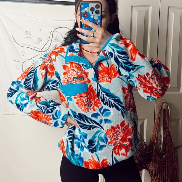Patagonia Sweaters - Patagonia Floral Snap T Synchilla Womens Small
